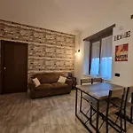 La Dimora dei Consoli - Holiday House